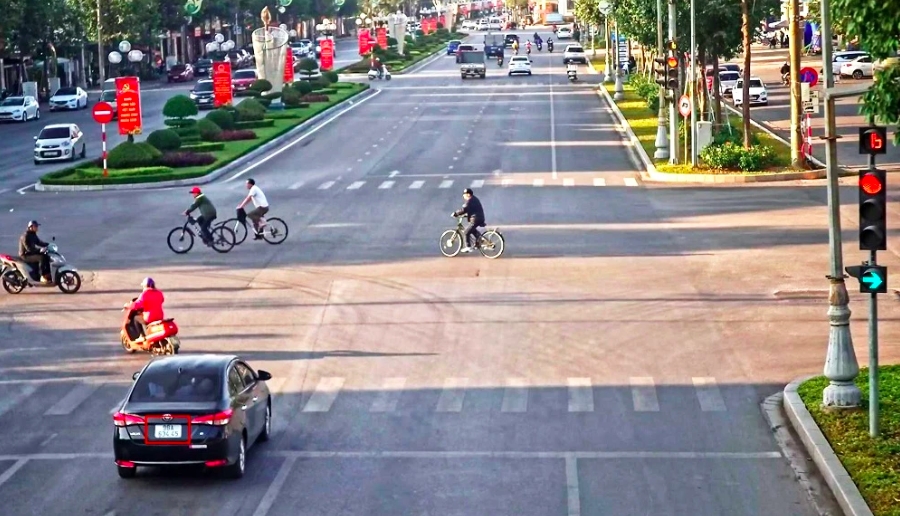 Vượt đèn đỏ có thể bị xử phạt từ 18-20 triệu đồng